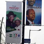 Nigerian President Goodluck Jonathan and APC main opposition party's presidential candidate Muhammadu Buhari signed the renewal of their pledges for peaceful elections on March 26 2015 in Abuja. (Pic: AFP)
