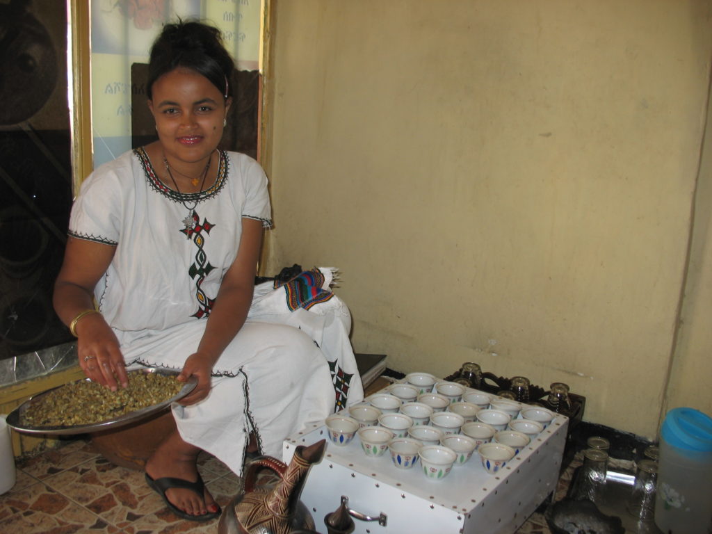 Elleni preparing coffee for her customers. (Pic: Arefaynie Fantahun)