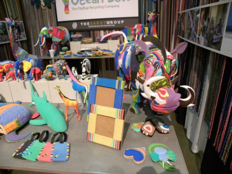 Flipping flip-flops into art – Voices of Africa